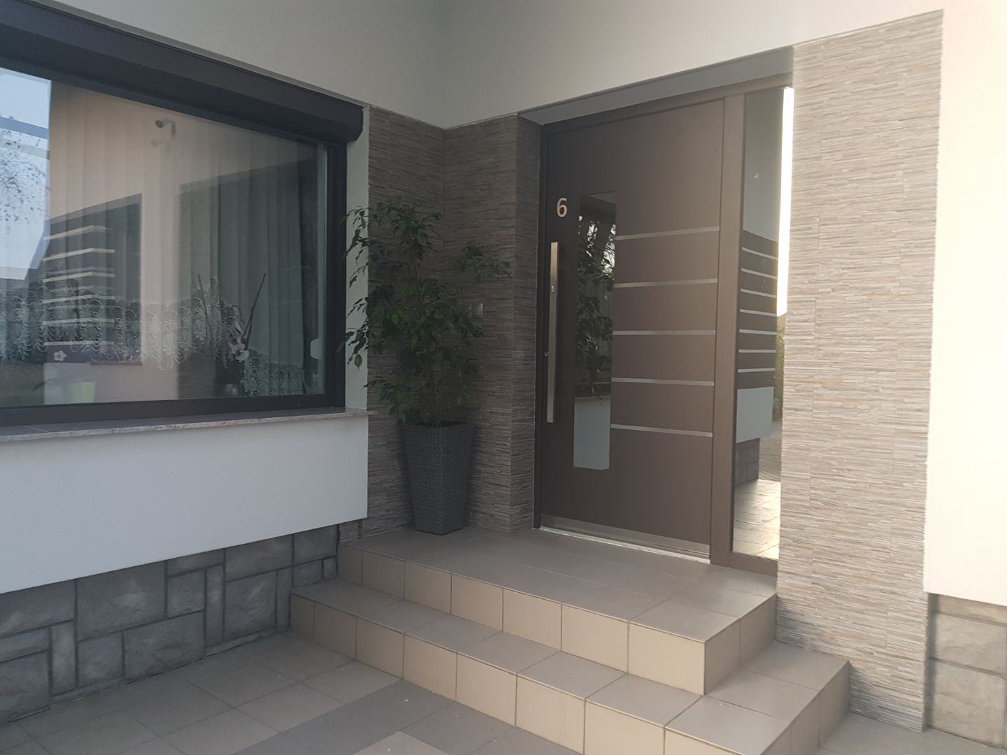 services-01 IMG 3459